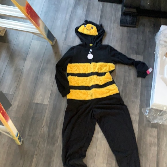 Xhilaration Pants - Bumblebee costume